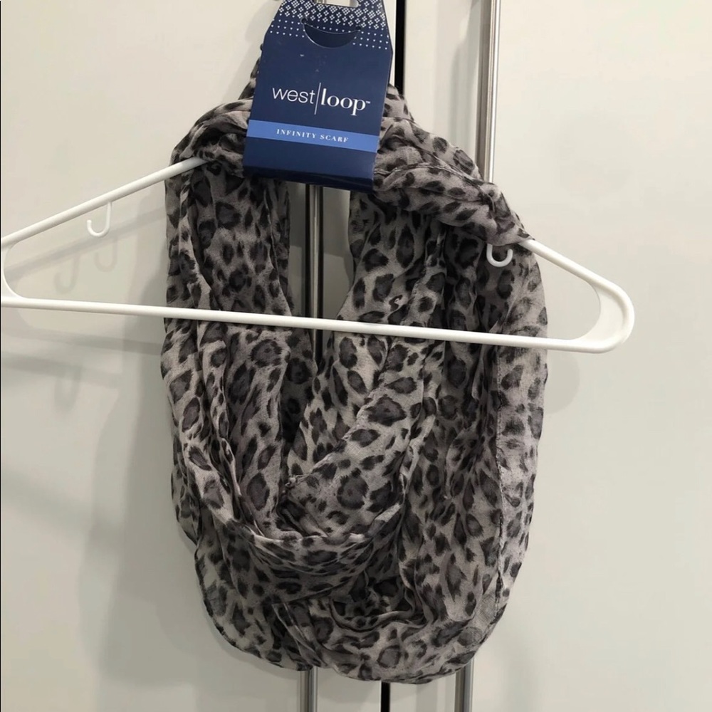 Scarves - Picture 2 of 7